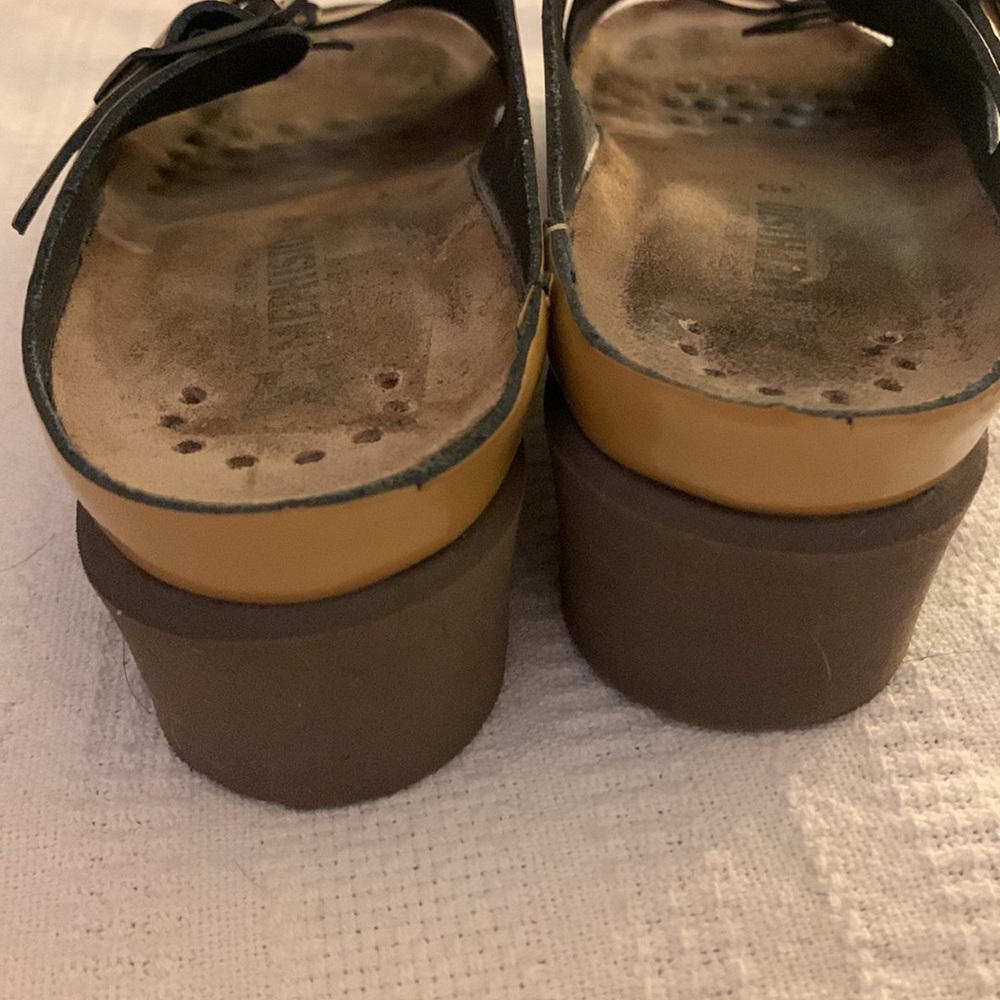 Mephisto patent leather corkbed sandals - Picture 4 of 8